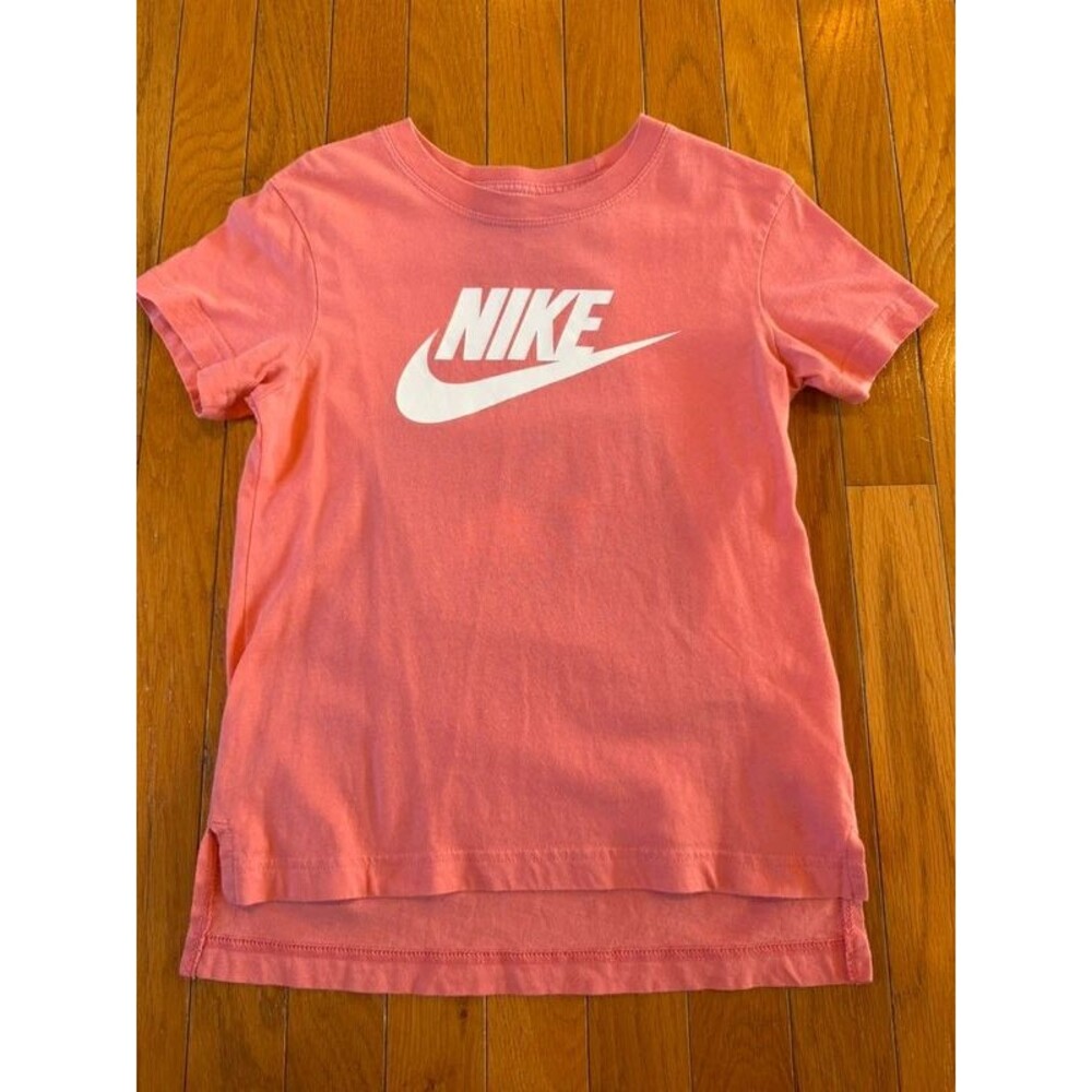 The Nike Tee Logo T-Shirt Girls Sz Small Short Sleeve Coral